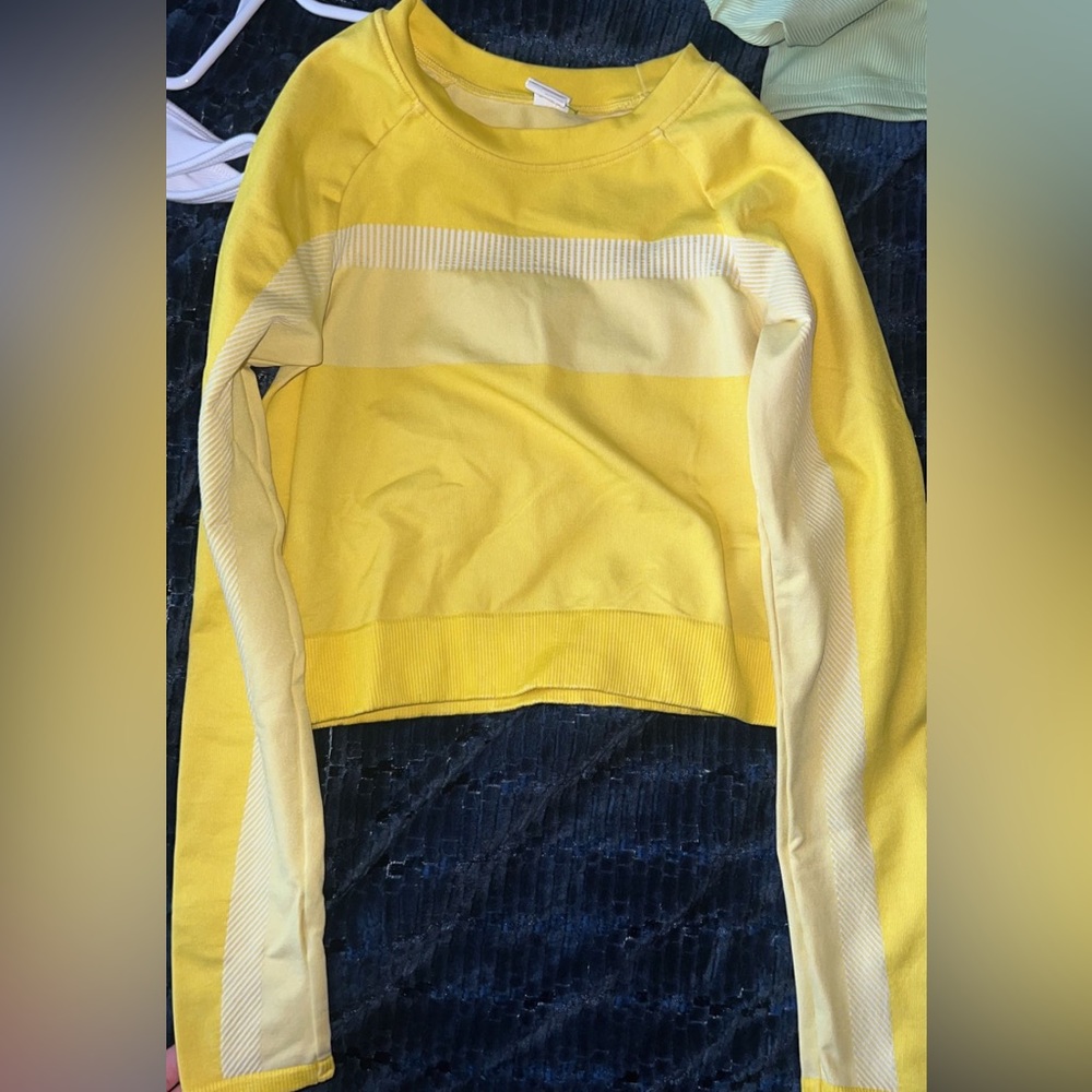 Fabletics Size Xs In Great Condition - image 1